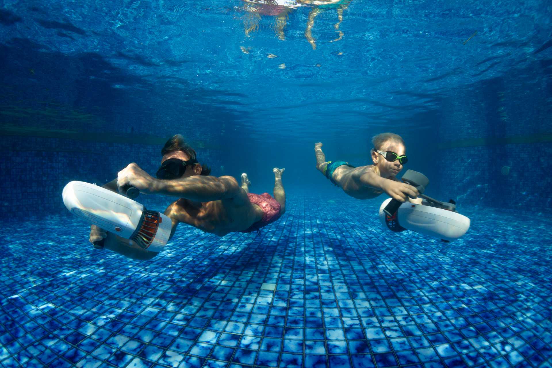 TINI Underwater Scooter